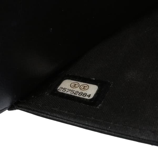 Pre-owned Chanel Quilted Caviar Boy Wallet on Chain Black