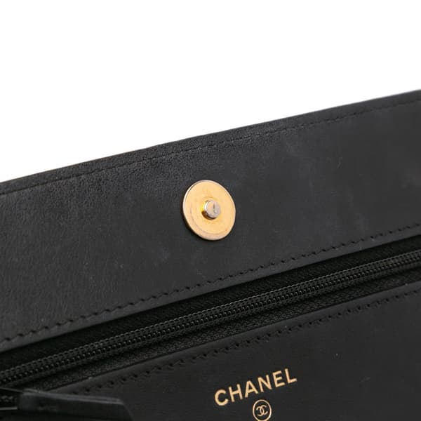 Pre-owned Chanel Quilted Caviar Boy Wallet on Chain Black