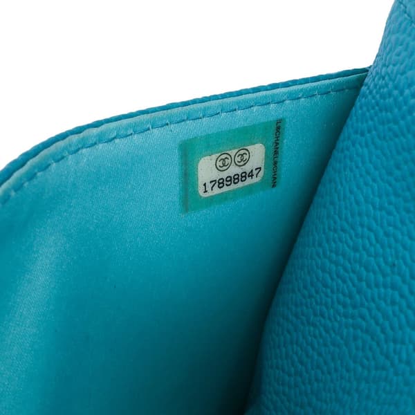 Pre-owned Chanel Caviar Bicolor CC Wallet On Chain Blue