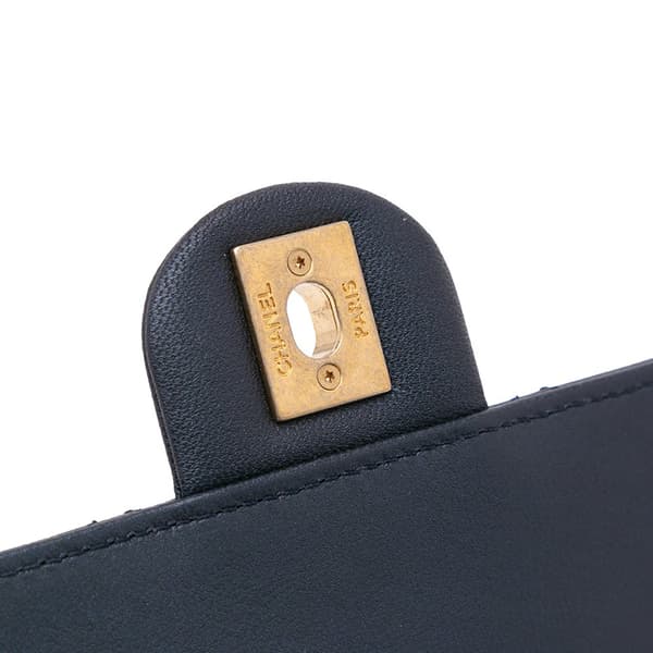 Pre-owned Chanel Small Lambskin Chic Pearls Flap Blue