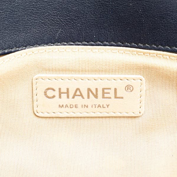 Pre-owned Chanel Old Medium Chevron and Diamond Quilted Lambskin Boy Flap Blue