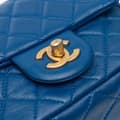 Pikkukuva 9 / 10: Pre-owned Chanel Mini Square Classic Lambskin Pearl Crush Single Flap Blue