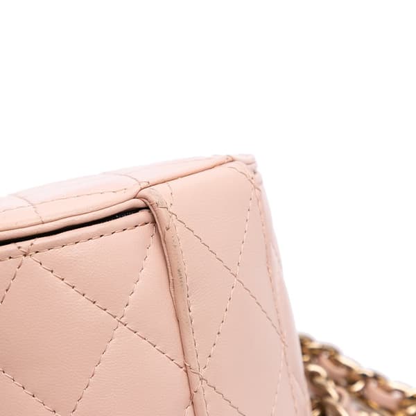 Pre-owned Chanel Mini Lambskin Elegant Chain Vanity Case Pink