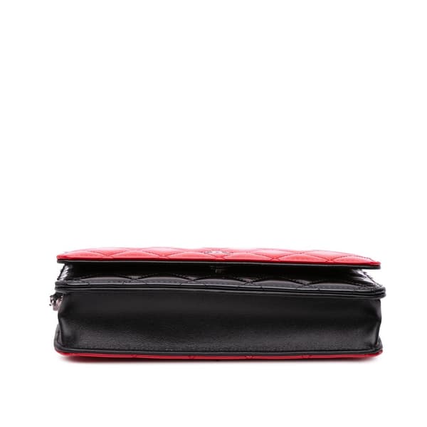 Pre-owned Chanel CC Bicolor Quilted Patent Wallet on Chain Red