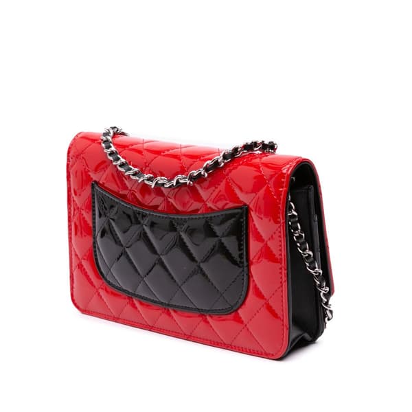 Pre-owned Chanel CC Bicolor Quilted Patent Wallet on Chain Red