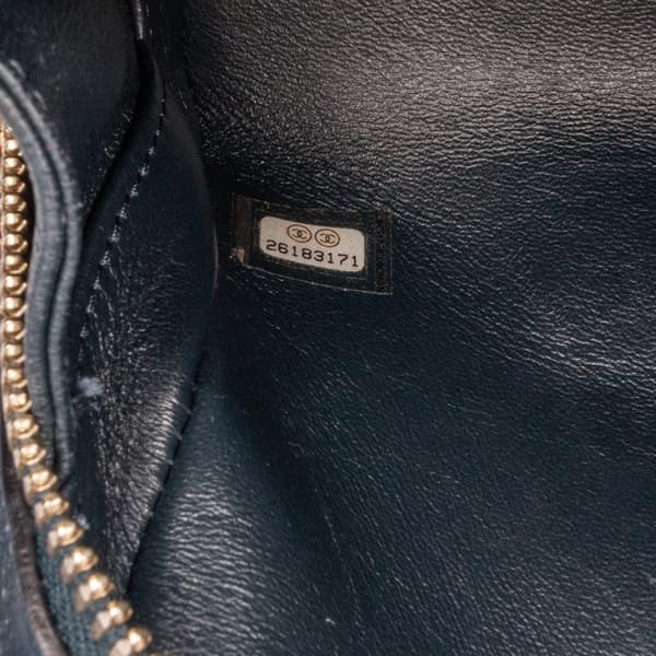 Pre-owned Chanel Small CC Chevron Calfskin Medal Flap Blue
