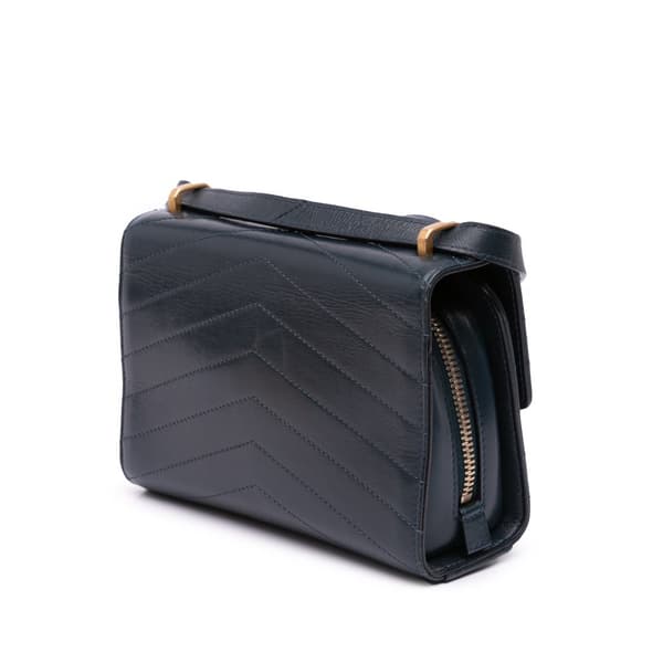 Pre-owned Chanel Small CC Chevron Calfskin Medal Flap Blue
