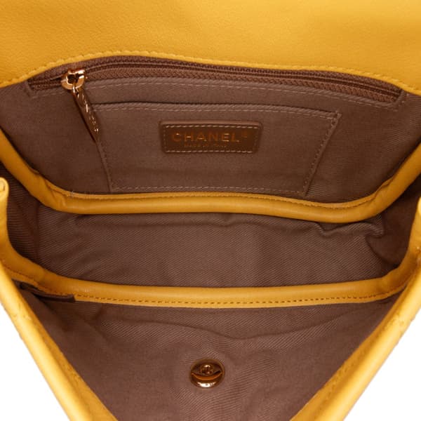 Pre-owned Chanel Quilted Goatskin Casual Trip Flap Yellow