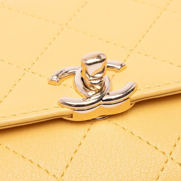 Pre-owned Chanel Quilted Goatskin Casual Trip Flap Yellow