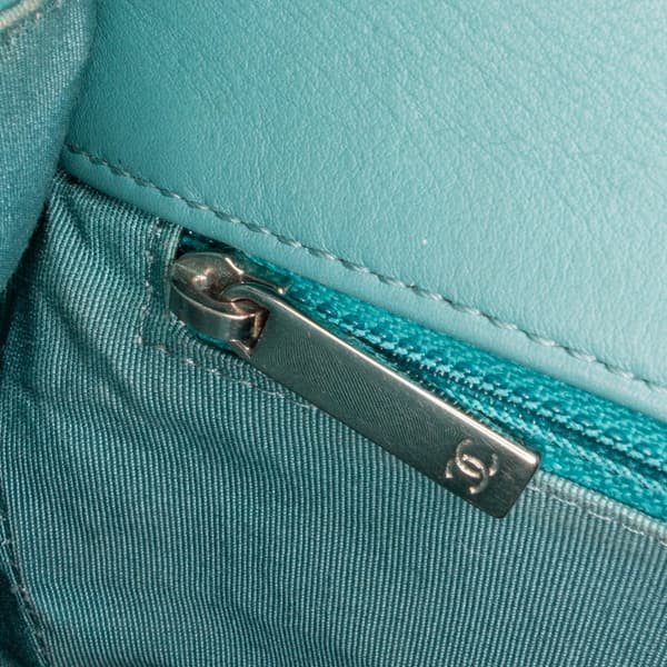 Pre-owned Chanel Medium Crumpled Calfskin Bi Vintage Full Flap Blue