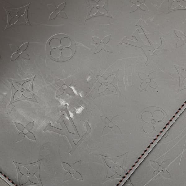 Pre-owned Louis Vuitton Monogram Glace Fonzie Brown