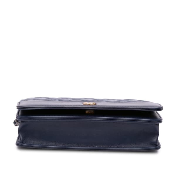 Pre-owned Chanel Quilted Aged Calfskin Gabrielle Wallet On Chain Blue