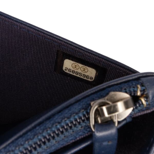 Pre-owned Chanel Quilted Aged Calfskin Gabrielle Wallet On Chain Blue