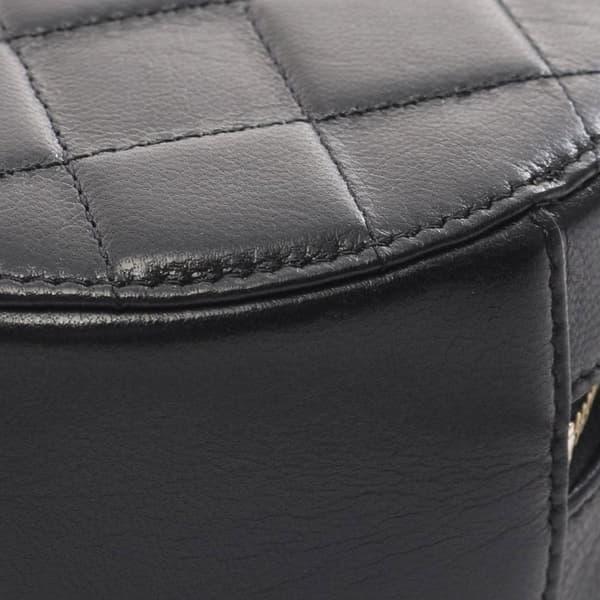Pre-owned Chanel CC Quilted Calfskin Round Clutch with Chain Black