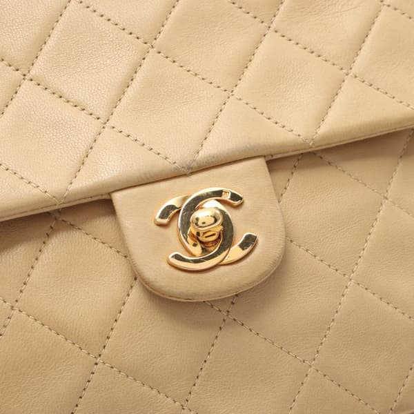 Pre-owned Chanel CC Quilted Lambskin Chain Flap Brown