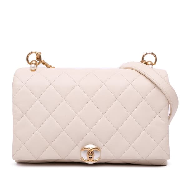 Pre-owned Chanel Quilted Calfskin Pearl CC Accordion Flap White