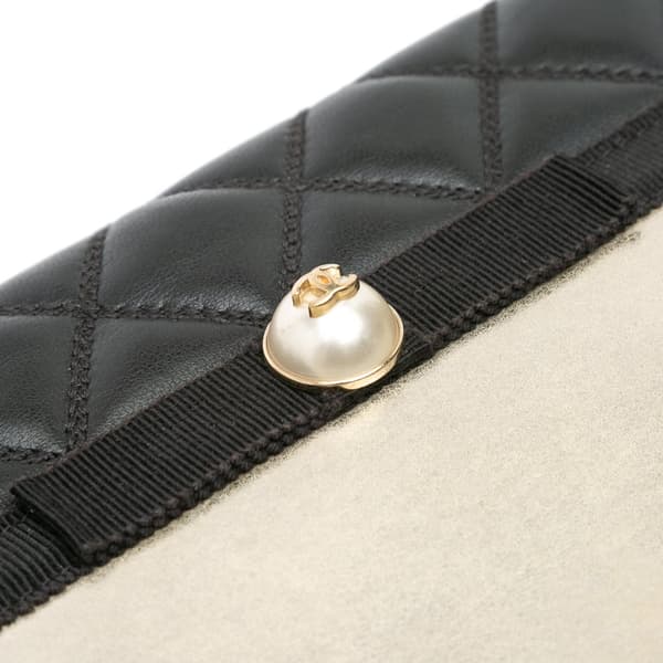 Pre-owned Chanel Paris in Rome CC Bicolor Quilted Lambskin Wallet On Chain Black