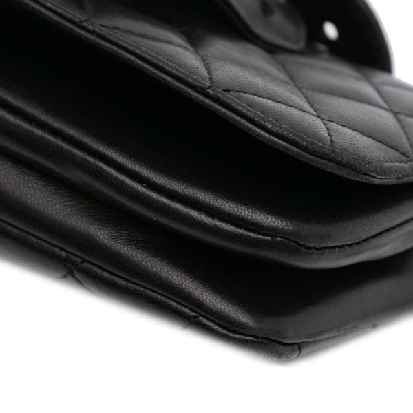 Pre-owned Chanel Quilted Lambskin Butterfly Clutch With Chain Black