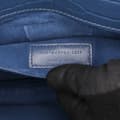 Miniatyrbild 10 av 10: Pre-owned Saint Laurent Medium Croc Embossed Monogram Sunset Bag Blue