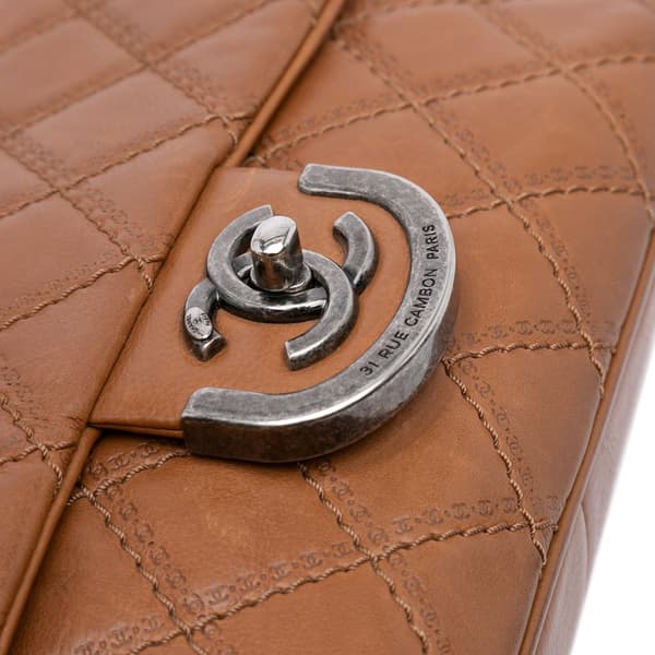 Pre-owned Chanel Paris Edinburgh Medium Calfskin Coco Sporran Flap Brown