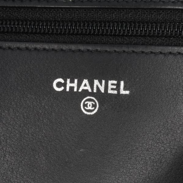 Pre-owned Chanel CC Patent Diamond Wallet On Chain Black