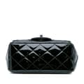 Miniatyrbillede 3 af 10: Pre-owned Chanel Mini Square Classic Patent Single Flap Black