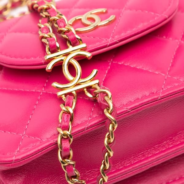 Pre-owned Chanel CC Quilted Lambskin Flap Clutch On Chain Pink