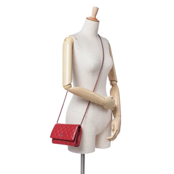 Pre-owned Chanel CC Lambskin Wallet on Chain Red