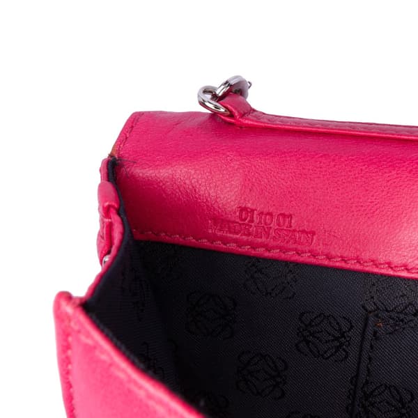 Pre-owned LOEWE Anagram Nappa Bow Tie Clutch with Chain Pink