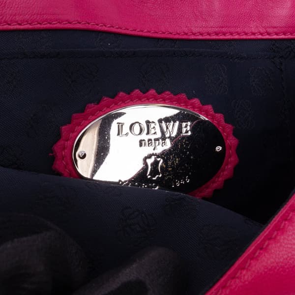 Pre-owned LOEWE Anagram Nappa Bow Tie Clutch with Chain Pink