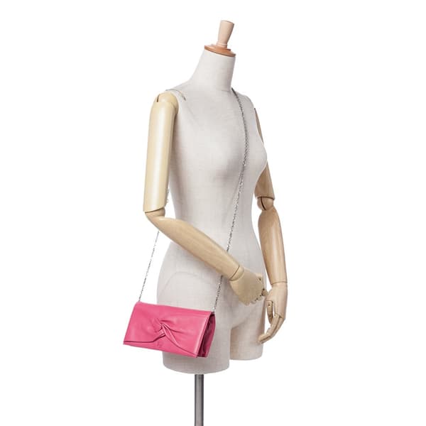 Pre-owned LOEWE Anagram Nappa Bow Tie Clutch with Chain Pink