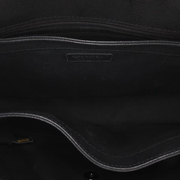 Pre-owned Chanel Quilted Iridescent Caviar Lady Pearly Flap Black