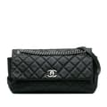 Miniatyrbild 1 av 10: Pre-owned Chanel Quilted Iridescent Caviar Lady Pearly Flap Black