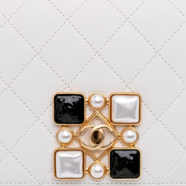 Pre-owned Chanel Small CC Quilted Calfskin Crystal Pearl Full Flap White