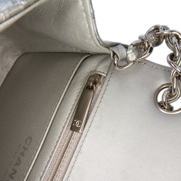Pre-owned Chanel Mini Square Classic Chevron Metallic Crumpled Patent Single Flap Silver