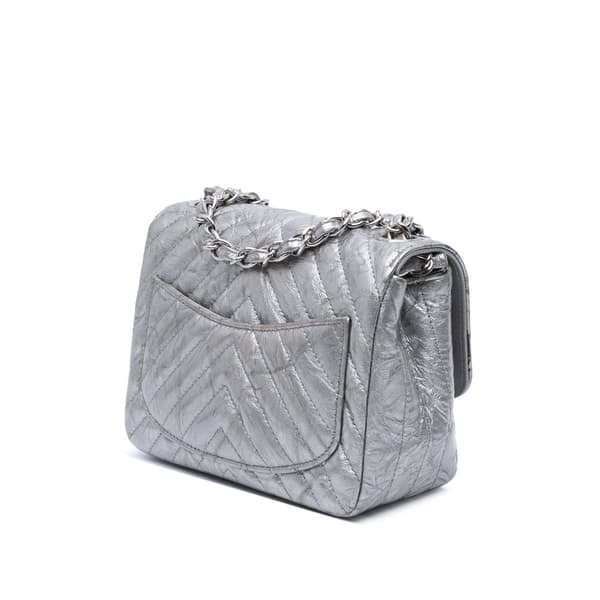 Pre-owned Chanel Mini Square Classic Chevron Metallic Crumpled Patent Single Flap Silver