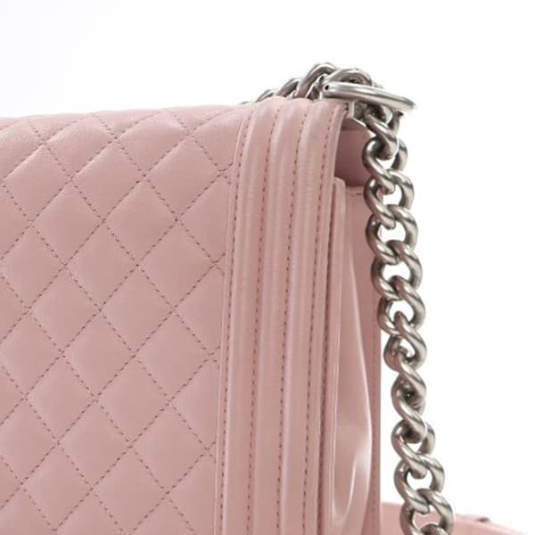 Pre-owned Chanel Medium Quilted Calfskin Boy Flap Pink
