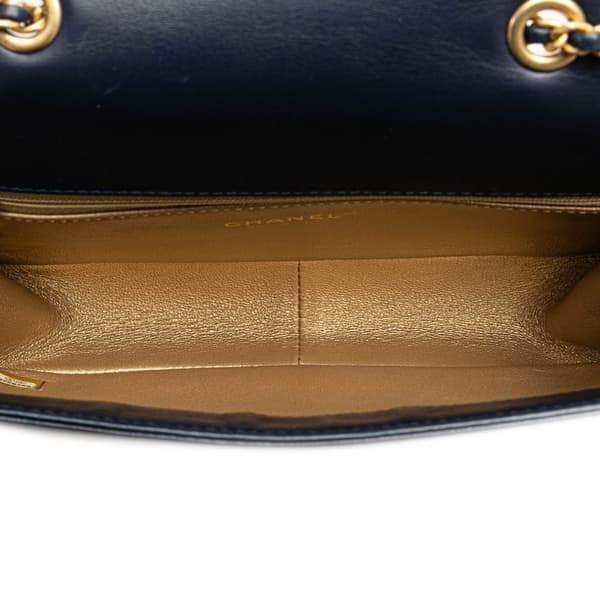 Pre-owned Chanel Medium Quilted Calfskin Octagon CC Clasp Flap Blue