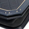 Miniatyrbild 9 av 10: Pre-owned Chanel Medium Quilted Calfskin Octagon CC Clasp Flap Blue