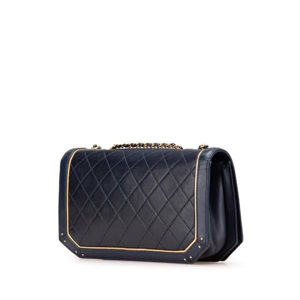 Pre-owned Chanel Medium Quilted Calfskin Octagon CC Clasp Flap Blue