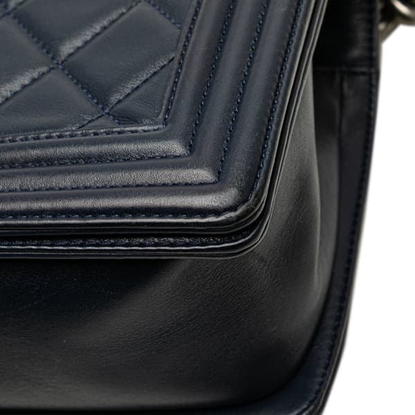 Pre-owned Chanel Old Medium Quilted Calfskin Boy Flap Blue
