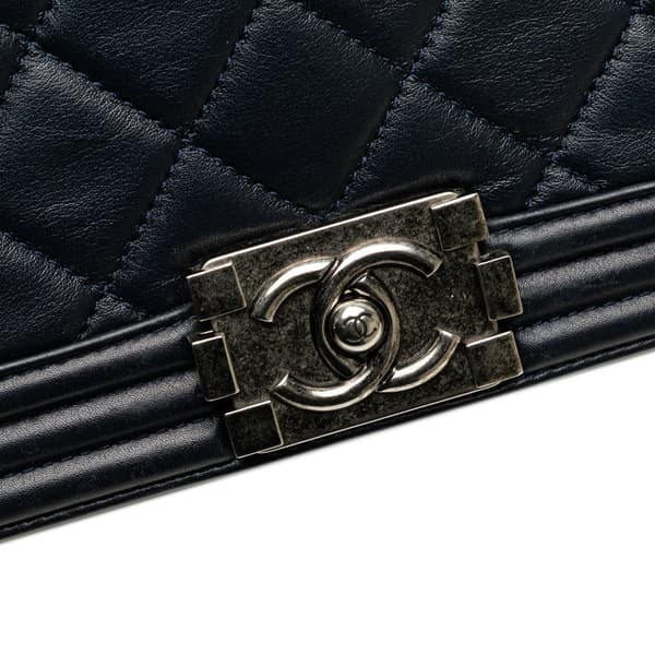 Pre-owned Chanel Old Medium Quilted Calfskin Boy Flap Blue