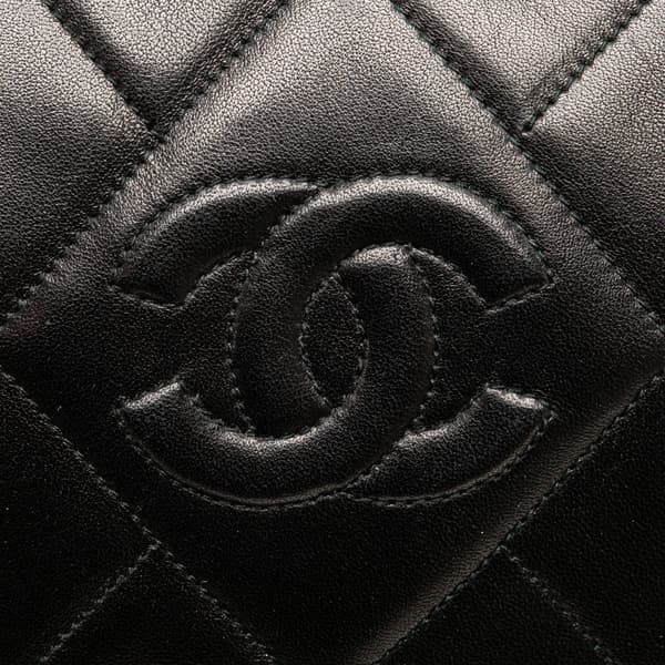 Pre-owned Chanel CC Quilted Lambskin Tassel Crossbody Black