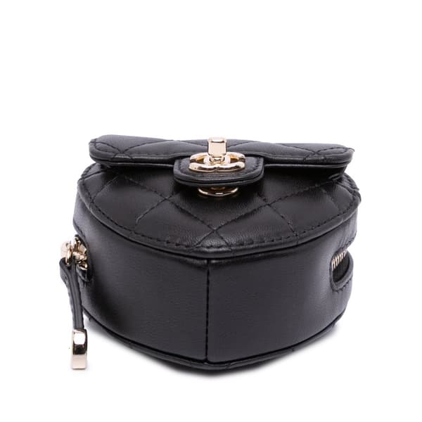 Pre-owned Chanel Lambskin CC in Love Heart Necklace Bag Black