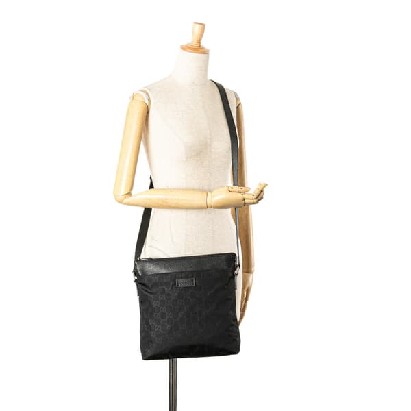 Pre-owned Gucci GG Nylon Flat Messenger Bag Black
