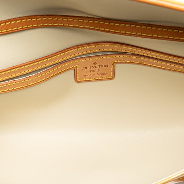 Pre-owned Louis Vuitton Monogram Vernis Fleurs Pochette Yellow
