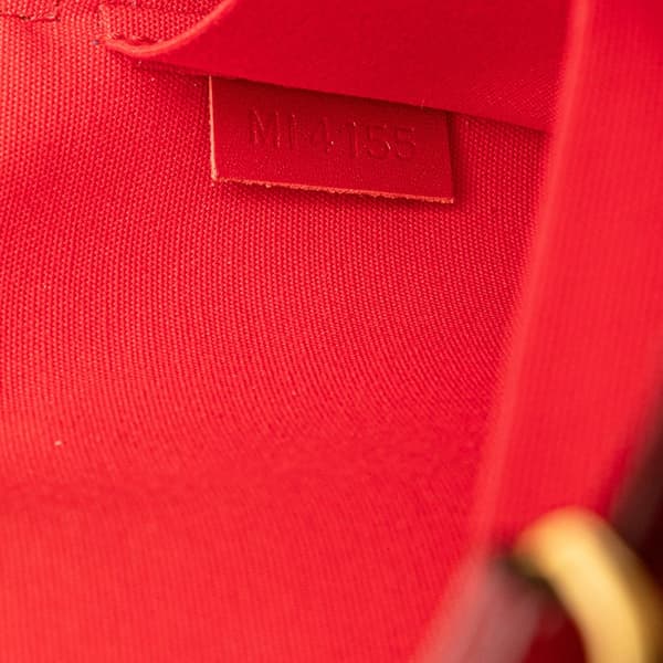 Pre-owned Louis Vuitton Monogram Vernis Pochette Felicie Red
