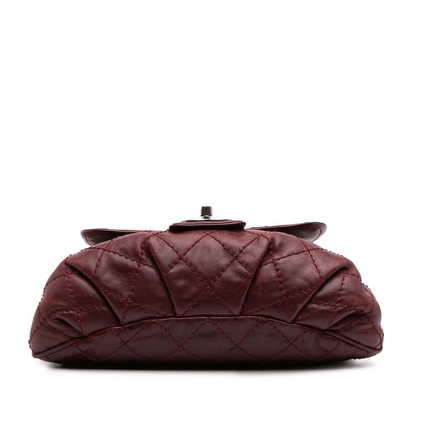 Pre-owned Chanel Medium Quilted Caviar and Aged Calfskin Bubble Graphic Messenger Bag Red