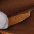 Miniatyrbilde 6 av 10: Pre-owned Louis Vuitton Monogram Saumur 30 Brown