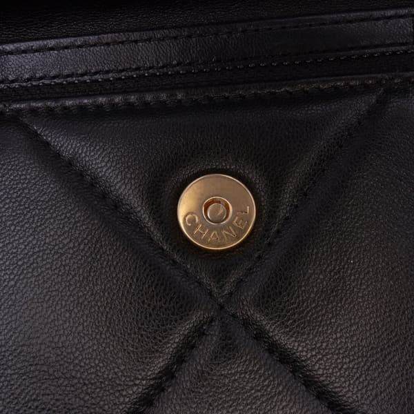 Pre-owned Chanel Lambskin 19 Flap Coin Purse With Chain Black